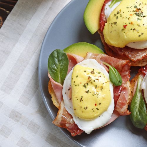 Hollandaise Sauce over eggs benedict